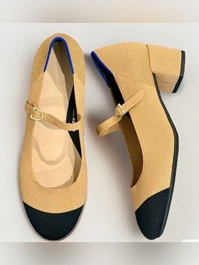 Rothy's Women’s Tan Knit Mary Jane Heel with Black Cap Toe Size 12.5
